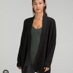 Cashlu Sweater Wrap Lululemon large/xl